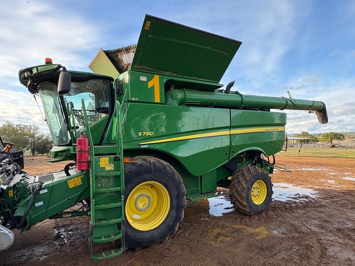 2019 John Deere S790 Green