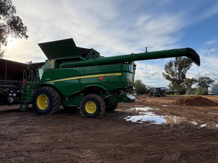2019 John Deere S790 Green