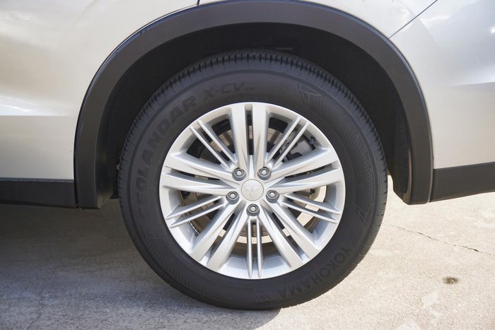 2022 Mitsubishi Outlander ES