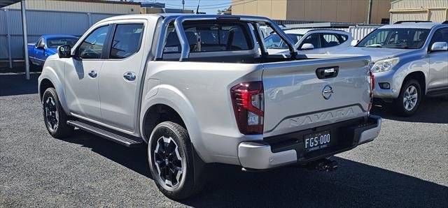 2024 NISSAN D23 ST-X NAVARA 4X4 2.3 DSL AUTO DC ST-X LN BRILLIANT SILVER