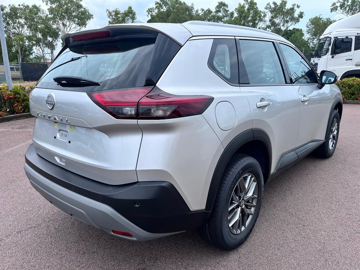 2025 Nissan X-TRAIL ST