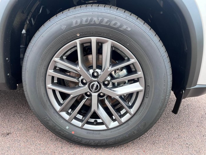 2025 Nissan X-TRAIL ST