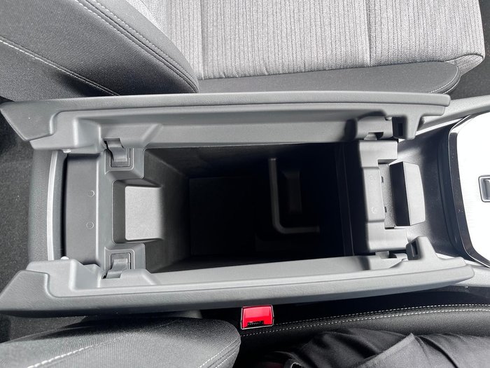 2025 Nissan X-TRAIL ST