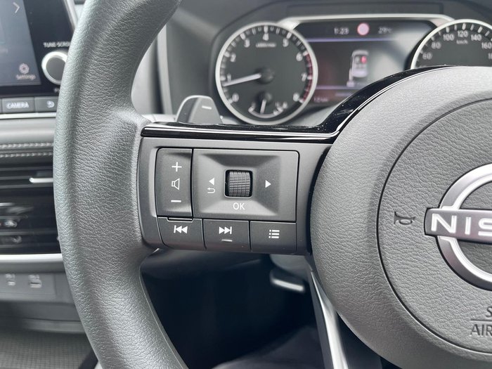2025 Nissan X-TRAIL ST