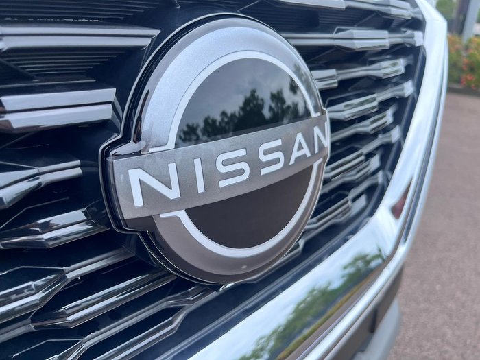 2025 Nissan X-TRAIL ST