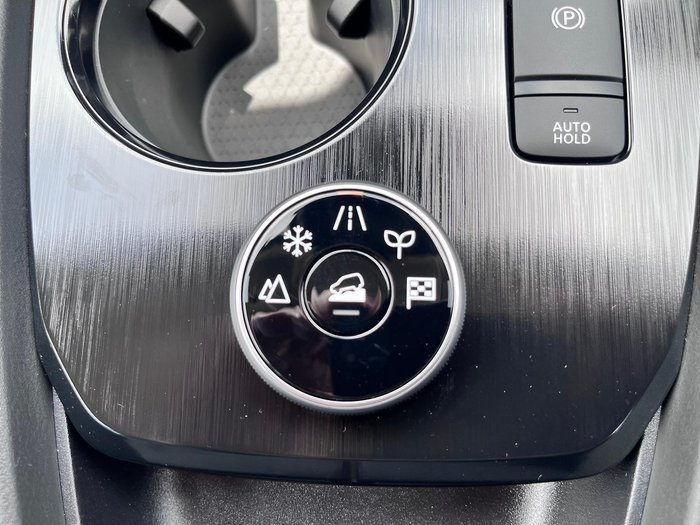 2025 Nissan X-TRAIL ST