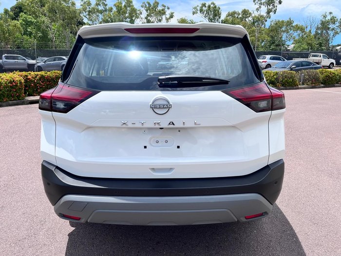2025 Nissan X-TRAIL ST