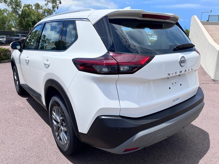 2025 Nissan X-TRAIL ST