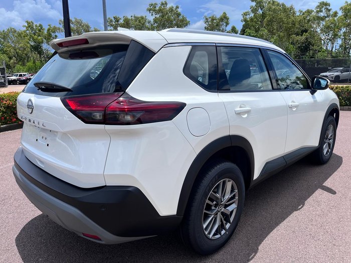 2025 Nissan X-TRAIL ST