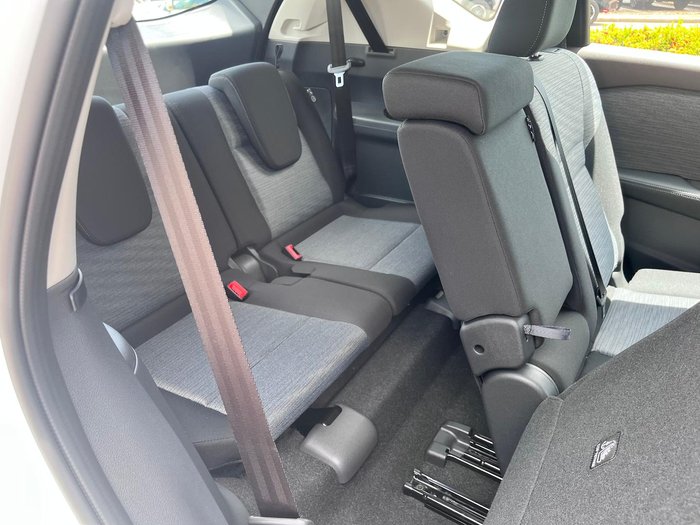 2025 Nissan X-TRAIL ST