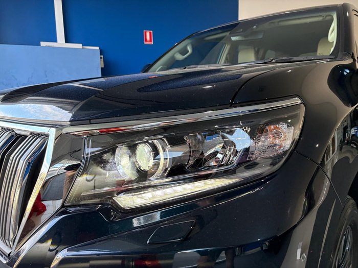 2021 Toyota Landcruiser Prado VX