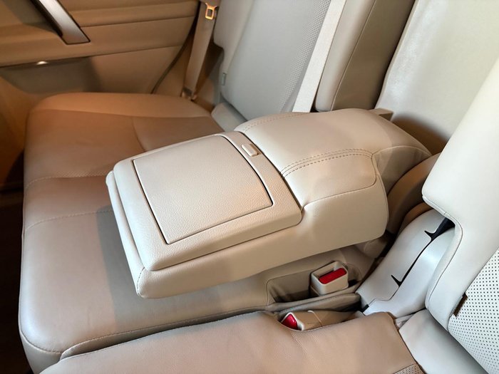 2021 Toyota Landcruiser Prado VX