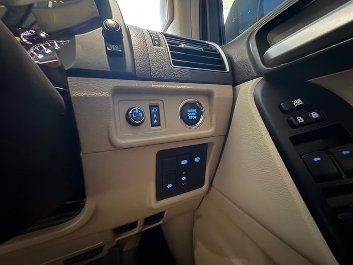 2021 Toyota Landcruiser Prado VX