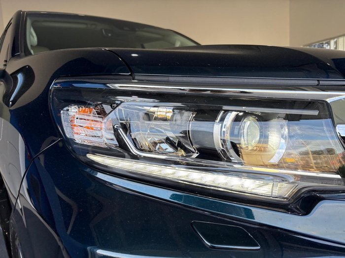 2021 Toyota Landcruiser Prado VX