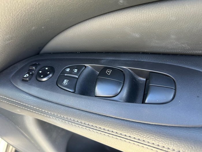 2019 Nissan Pathfinder ST-L