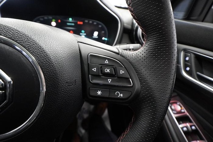 2021 MG HS PHEV Essence
