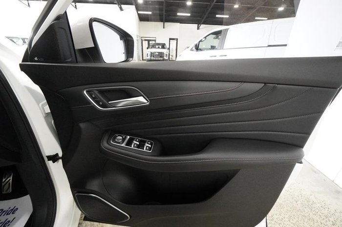2021 MG HS PHEV Essence