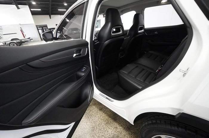 2021 MG HS PHEV Essence