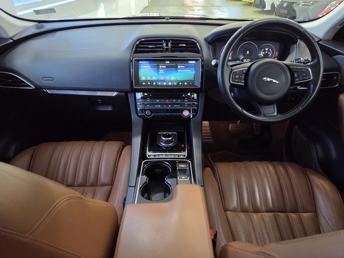 2016 Jaguar F-PACE 30d Portfolio