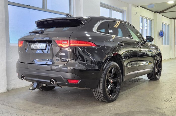 2016 Jaguar F-PACE 30d Portfolio