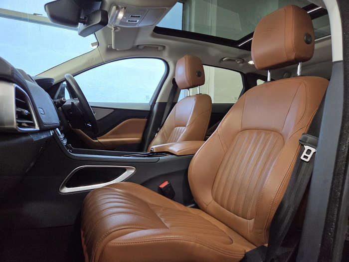 2016 Jaguar F-PACE 30d Portfolio