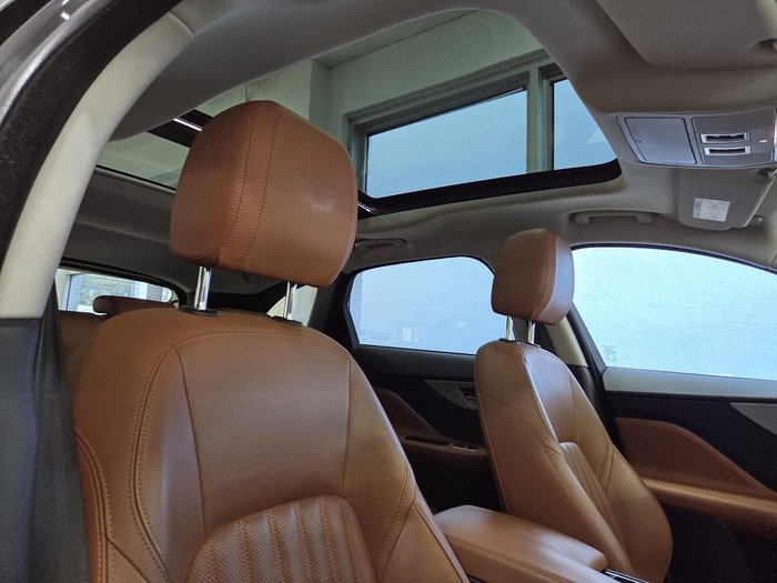2016 Jaguar F-PACE 30d Portfolio