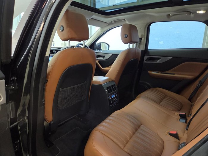 2016 Jaguar F-PACE 30d Portfolio