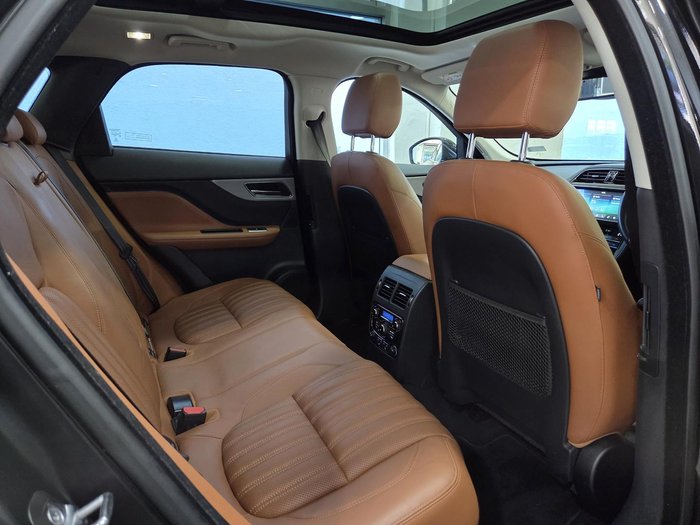 2016 Jaguar F-PACE 30d Portfolio