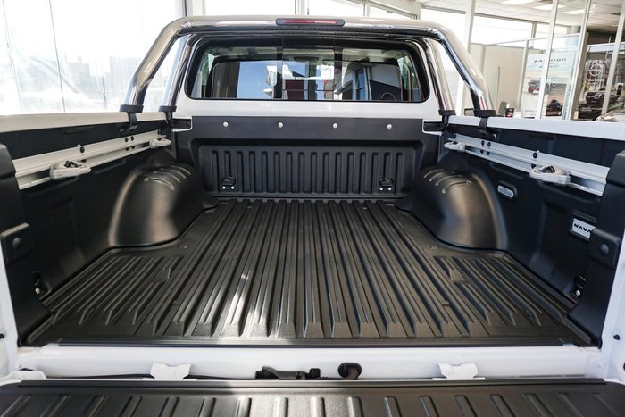 2025 Nissan Navara ST-X