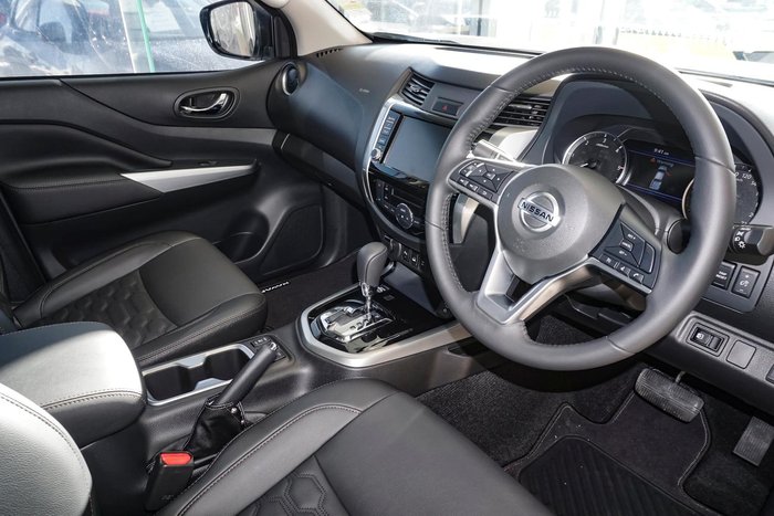2025 Nissan Navara ST-X