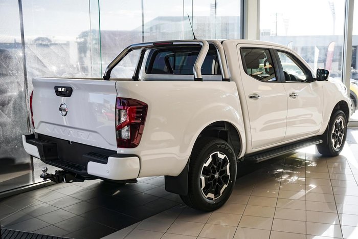 2025 Nissan Navara ST-X