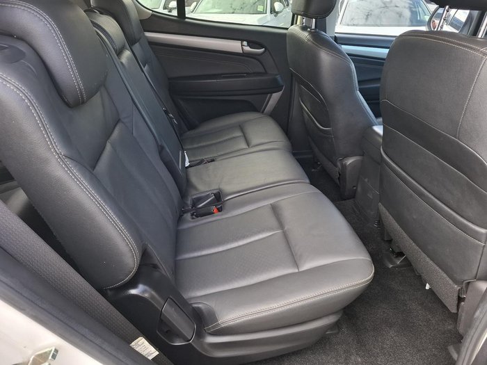 2015 Isuzu MU-X LS-T