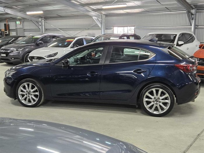 2014 Mazda 3 SP25 GT