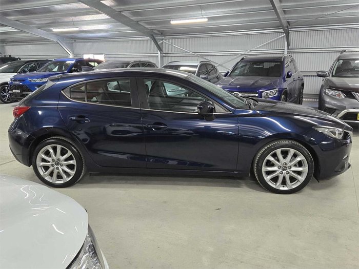 2014 Mazda 3 SP25 GT