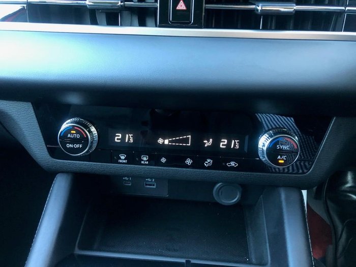 2024 Mitsubishi Outlander ES