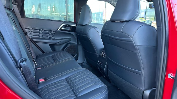 2025 Mitsubishi Outlander Exceed ZM MY25 AWD Red Diamond