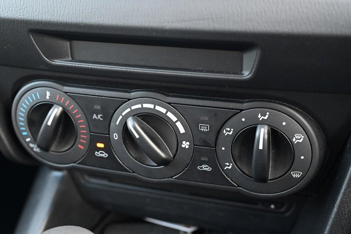 2015 Mazda 3 Neo
