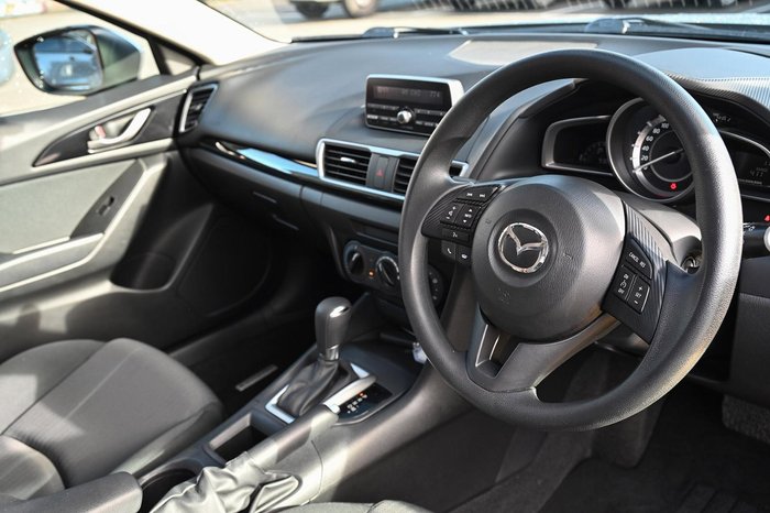 2015 Mazda 3 Neo