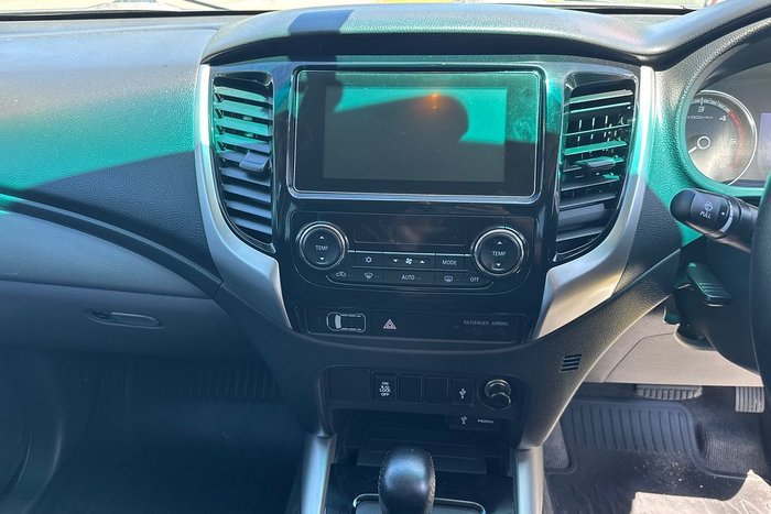 2017 Mitsubishi Triton GLS