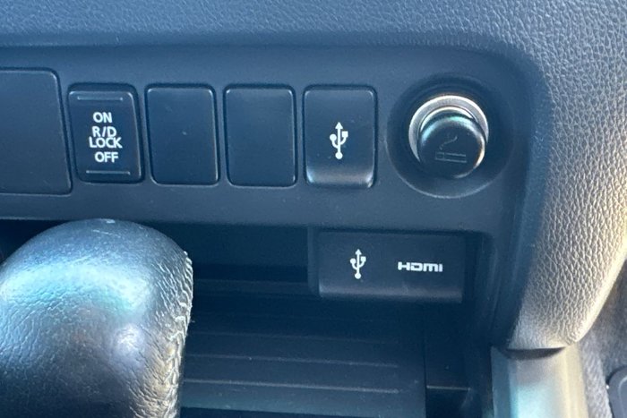 2017 Mitsubishi Triton GLS