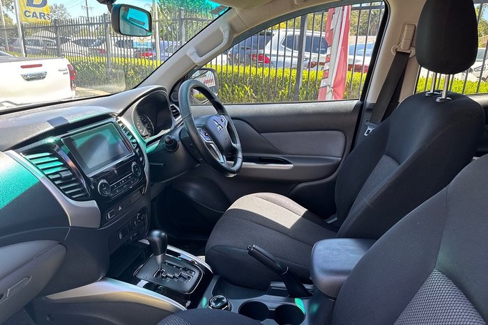 2017 Mitsubishi Triton GLS