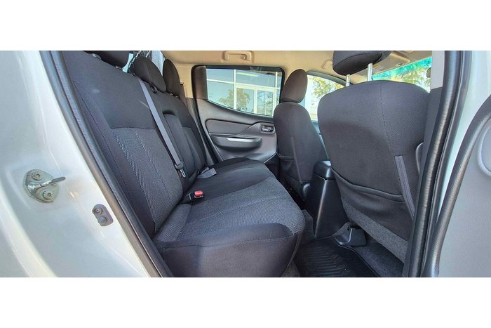 2017 Mitsubishi Triton GLS