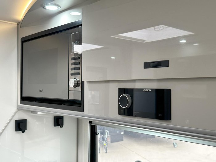 2023 JB Caravans Scorpion Sting 22'6 Family Bunk