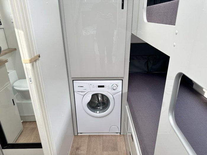 2023 JB Caravans Scorpion Sting 22'6 Family Bunk