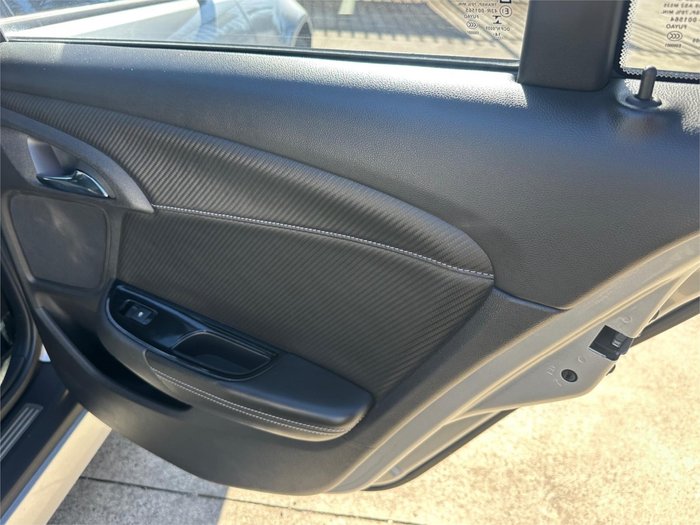 2015 HOLDEN COMMODORE SV6