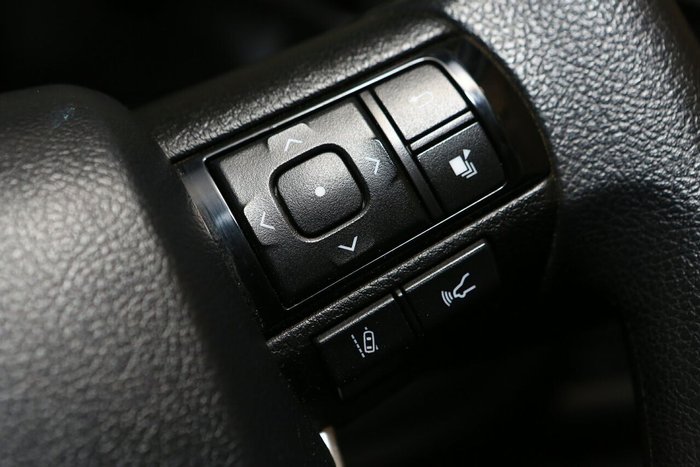 2024 Toyota Hilux SR