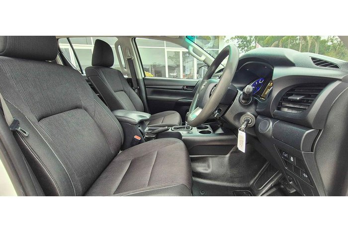2019 Toyota Hilux SR