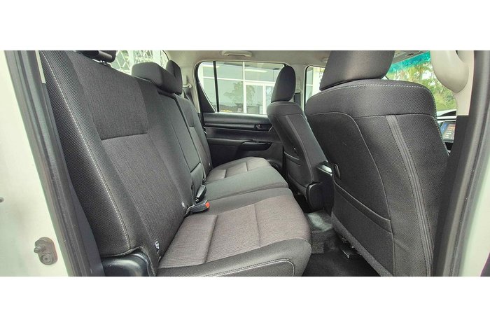 2019 Toyota Hilux SR