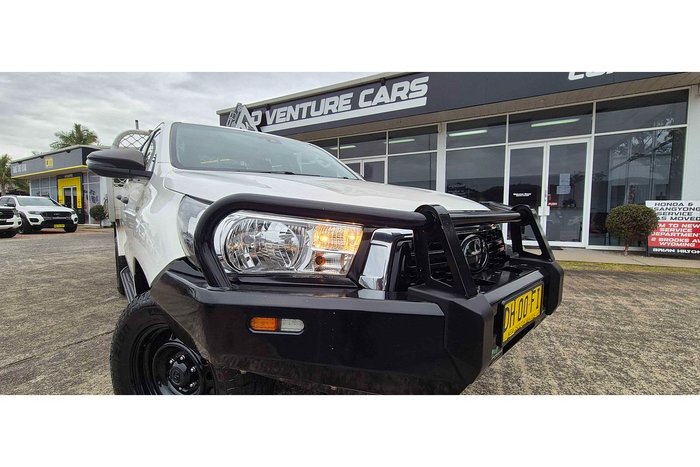 2019 Toyota Hilux SR