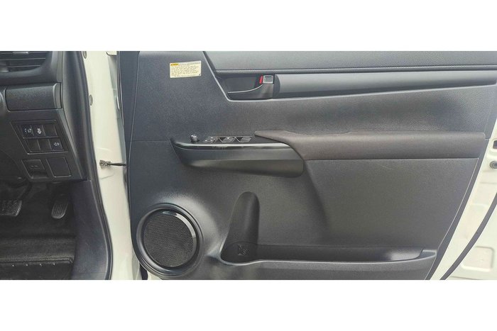 2019 Toyota Hilux SR